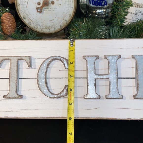 Rustic Kitchen Sign - Picture 3 of 6